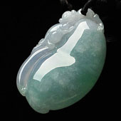 糯冰种淡春带彩缅甸翡翠A货福瓜挂件