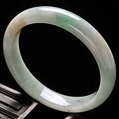 糯冰种淡春带彩缅甸翡翠A货手镯（56mm）