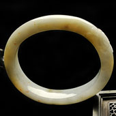 细糯种淡黄翡缅甸翡翠A货贵妃镯（55mm-47.5mm）