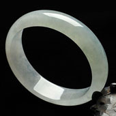 冰种淡晴水缅甸翡翠A货贵妃镯（55.8mm-50.7mm）