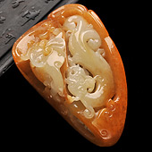 糯冰种红黄翡缅甸翡翠A货仿古龙手玩件