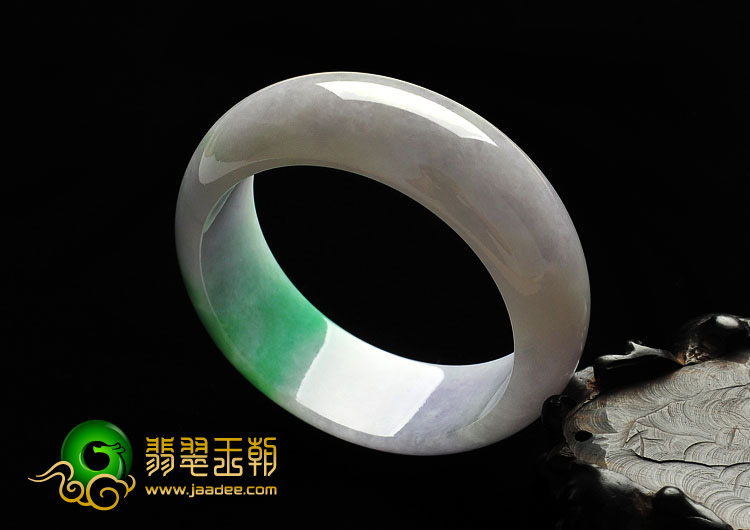 糯冰种春带彩缅甸翡翠A货手镯（55.6mm）