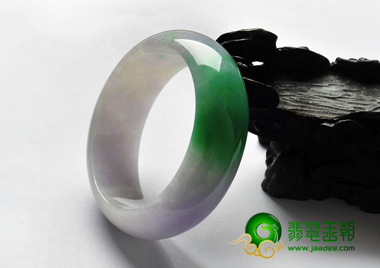 糯冰种春带彩缅甸翡翠A货手镯（55.6mm）