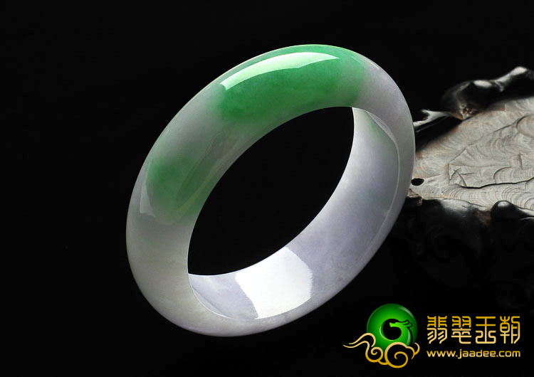 糯冰种春带彩缅甸翡翠A货手镯（53mm）