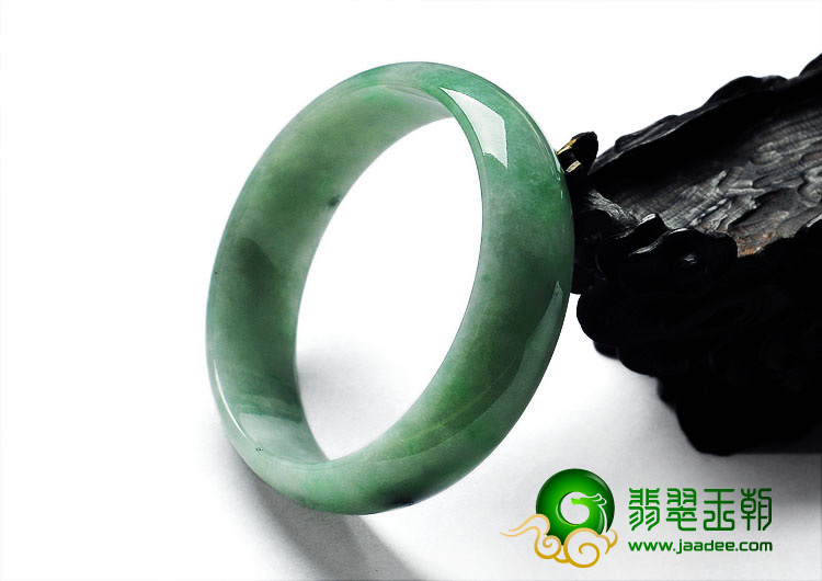 糯冰种飘翠缅甸翡翠A货手镯（56.8mm）
