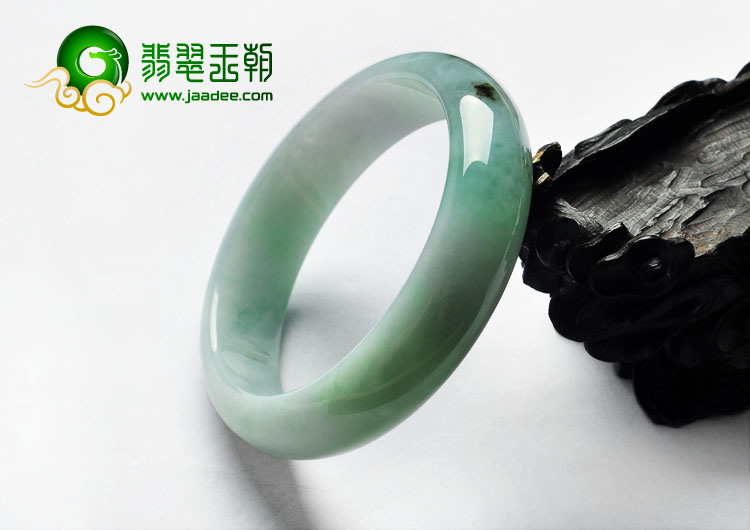 糯冰种晴水缅甸翡翠A货手镯（56.8mm）