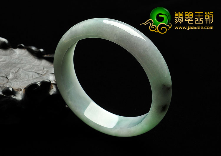 糯冰种晴水缅甸翡翠A货手镯（56.8mm）
