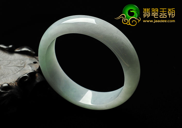 糯冰种晴水缅甸翡翠A货手镯（55.7mm）