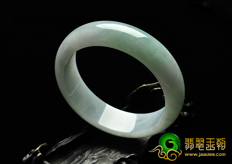糯冰种晴水缅甸翡翠A货手镯（55.7mm）