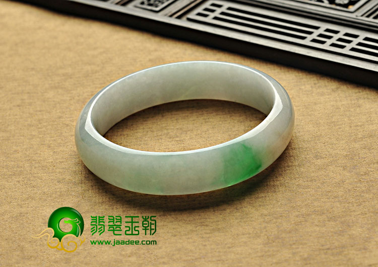 糯冰种飘翠缅甸翡翠A货手镯（54.5mm）