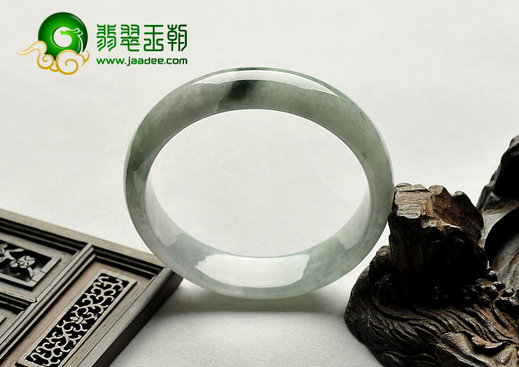 糯冰种晴水飘花缅甸翡翠A货手镯（58.5mm）