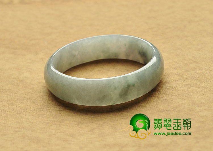 糯冰种晴水飘花缅甸翡翠A货手镯（58.5mm）