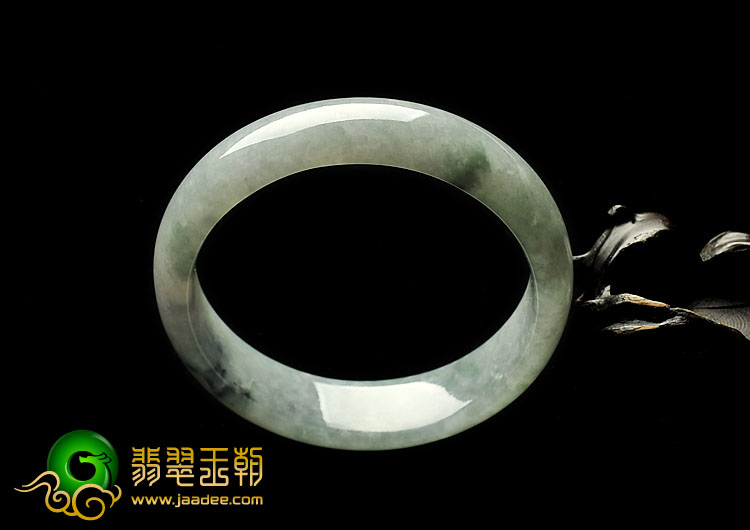 糯冰种晴水飘花缅甸翡翠A货手镯（58.5mm）