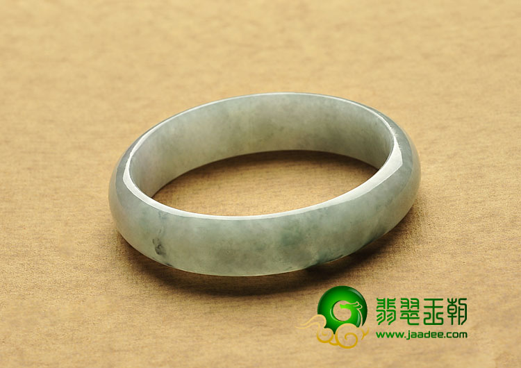 糯冰种晴水飘花缅甸翡翠A货手镯（58.5mm）