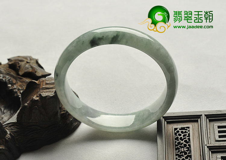 糯冰种晴水飘花缅甸翡翠A货手镯（58.5mm）