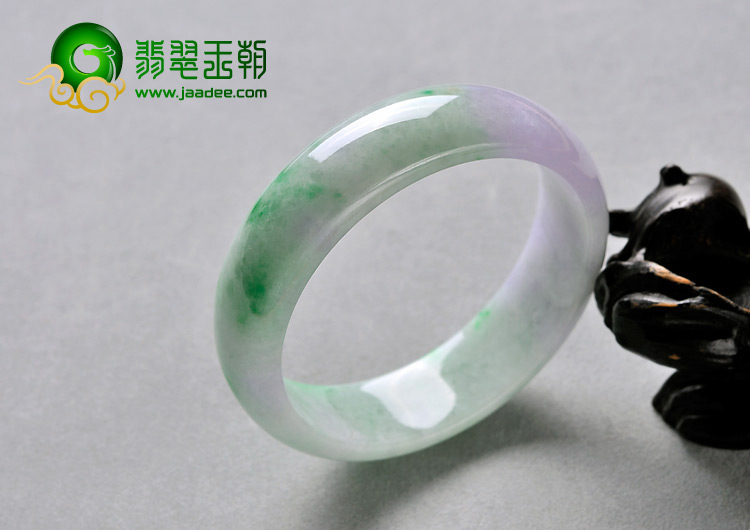 糯冰种春带彩缅甸翡翠A货手镯（56.4mm）