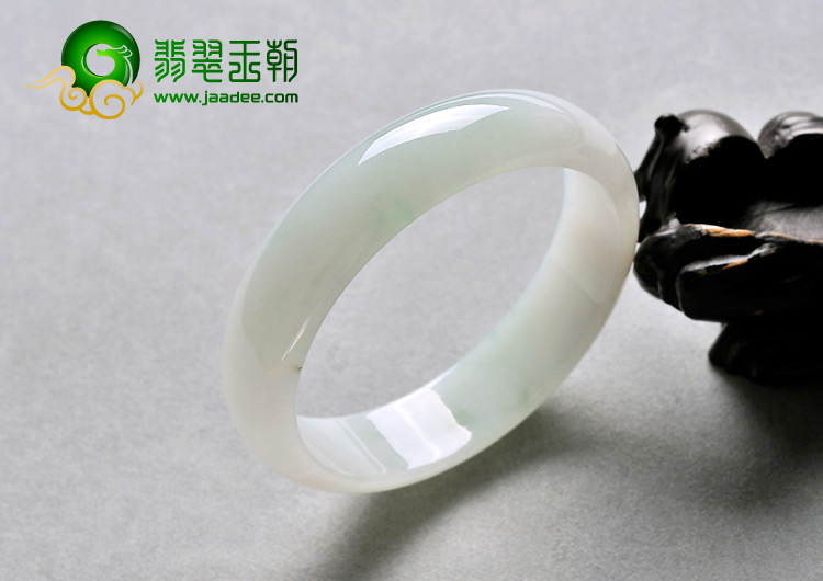 糯冰种晴水缅甸翡翠A货手镯（58.8mm）