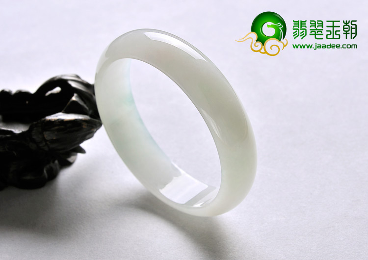 糯冰种晴水缅甸翡翠A货手镯（58.8mm）