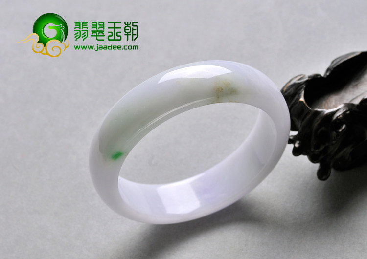 糯冰种淡春带彩缅甸翡翠A货手镯（60mm）
