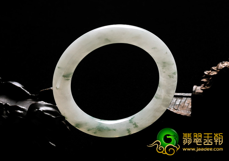 糯冰种飘花缅甸翡翠A货圆条镯（57mm）