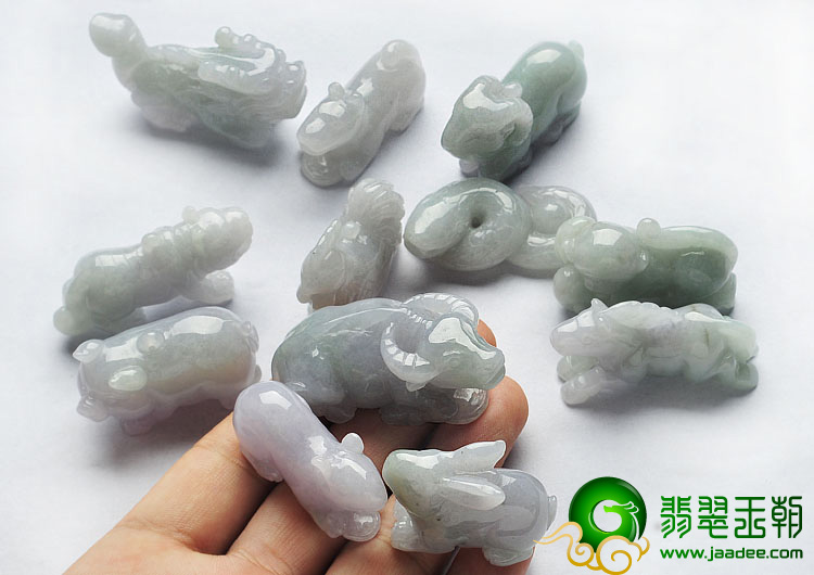 糯冰种晴水紫罗兰缅甸翡翠A货十二生肖挂件