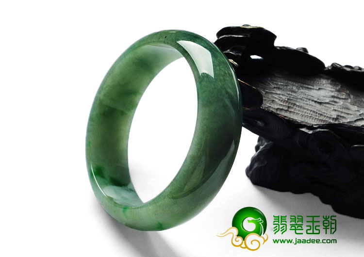 糯冰种飘翠缅甸翡翠A货手镯（58.6mm）