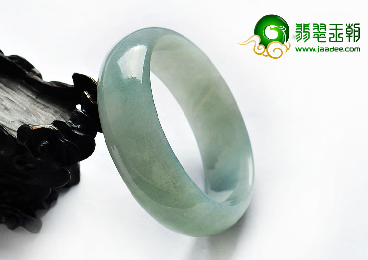 糯冰种淡晴水缅甸翡翠A货手镯（57.2mm）