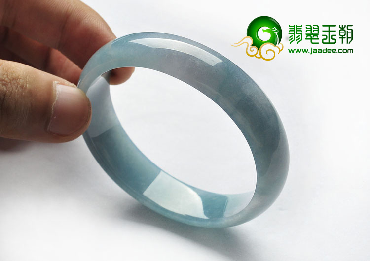 糯冰种淡春带彩缅甸翡翠A货贵妃镯（56.9-51.3mm）