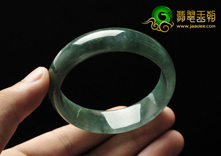 糯冰种油青缅甸翡翠A货贵妃镯（55.3-51.3mm）