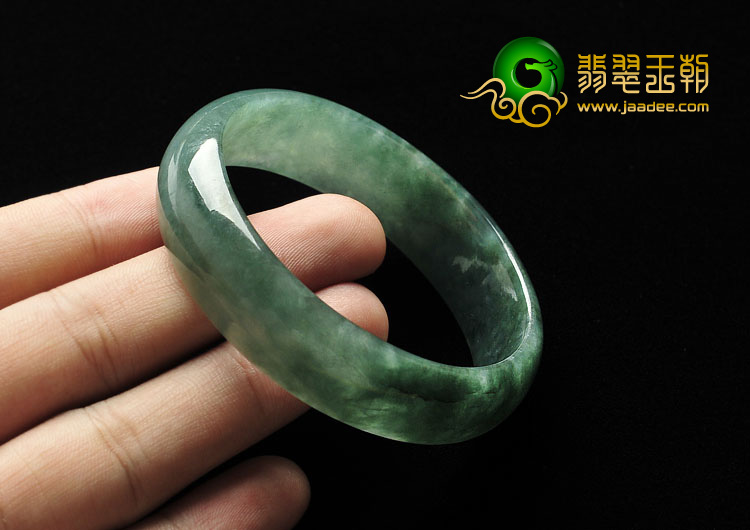 糯冰种油青缅甸翡翠A货贵妃镯（55.3-51.3mm）