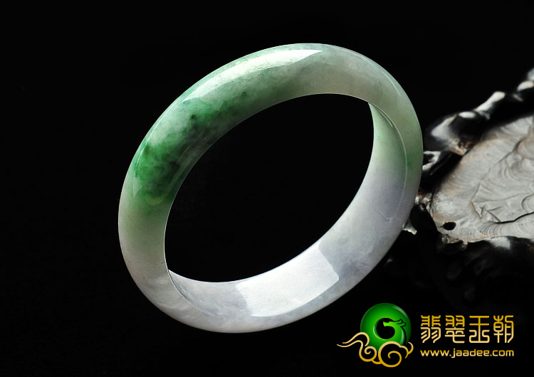 糯冰种春带彩缅甸翡翠A货手镯（54.7mm）