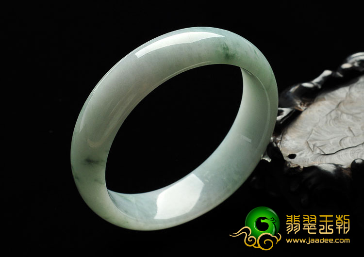 糯冰种飘花缅甸翡翠A货手镯（57.7mm）