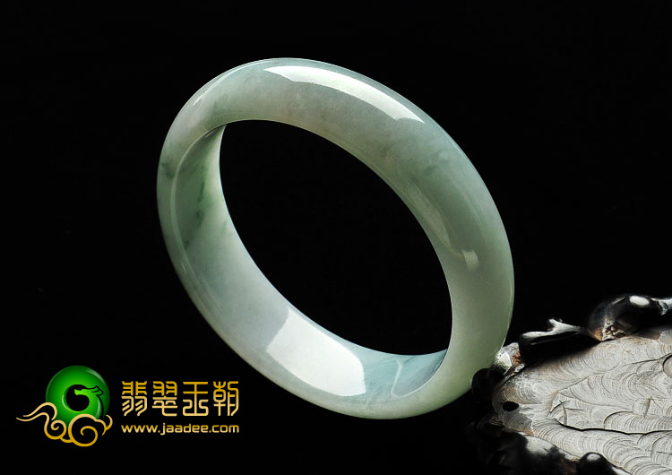 糯冰种飘花缅甸翡翠A货手镯（57.7mm）