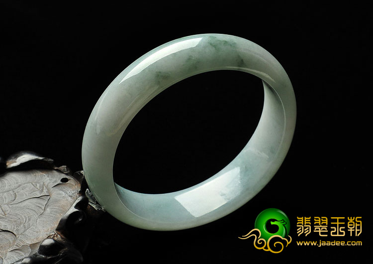 糯冰种飘花缅甸翡翠A货手镯（57.7mm）