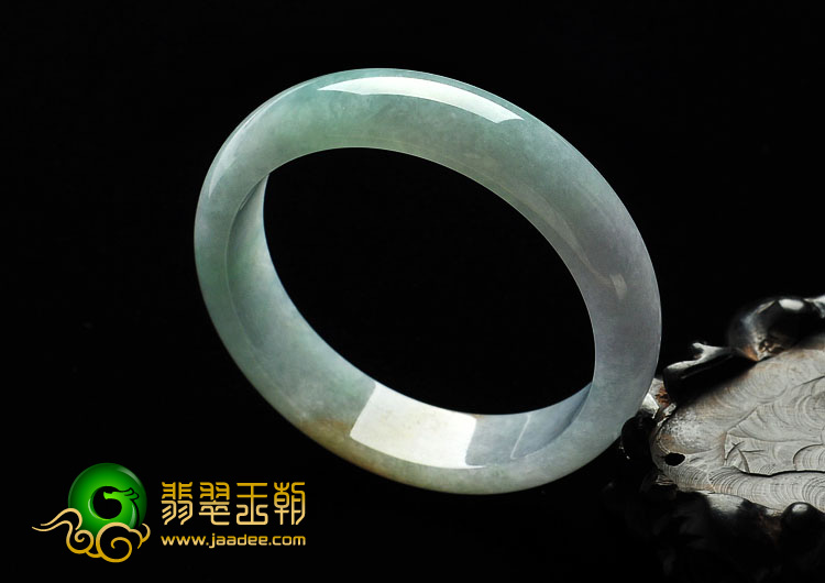 糯冰种淡春缅甸翡翠A货手镯（56.2mm）