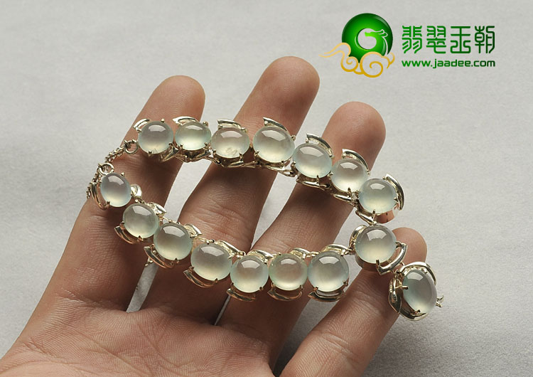 冰玻种淡晴水缅甸翡翠A货项链面
