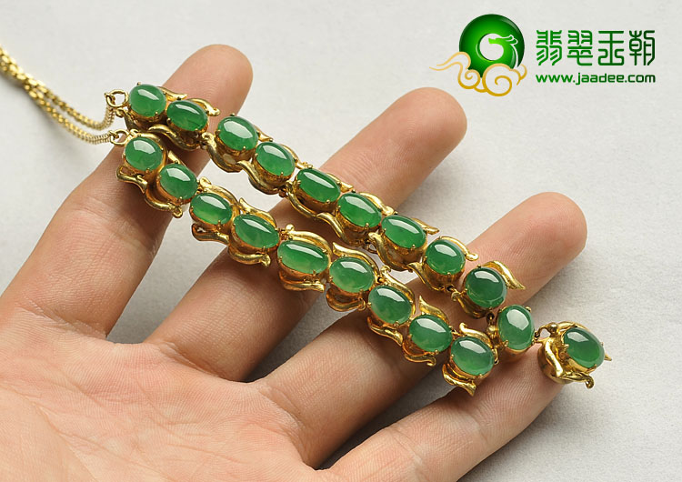 冰种阳绿缅甸翡翠A货项链面