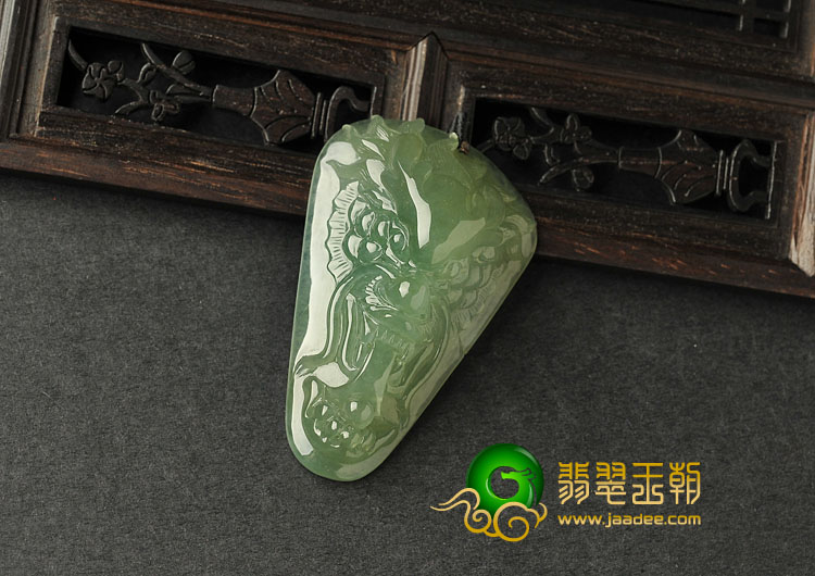 冰种晴水缅甸翡翠A货龙头挂件