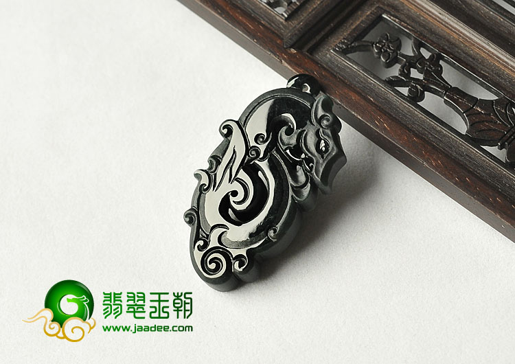 糯冰种墨翠缅甸翡翠A货仿古龙挂件
