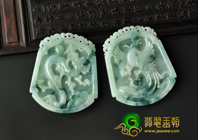 糯冰种飘花缅甸翡翠A货龙凤牌挂件（一对）