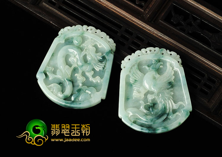 糯冰种飘花缅甸翡翠A货龙凤牌挂件（一对）