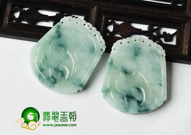 糯冰种飘花缅甸翡翠A货龙凤牌挂件（一对）