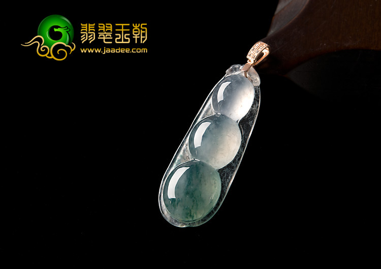 冰玻种飘花缅甸翡翠A货四季豆挂件