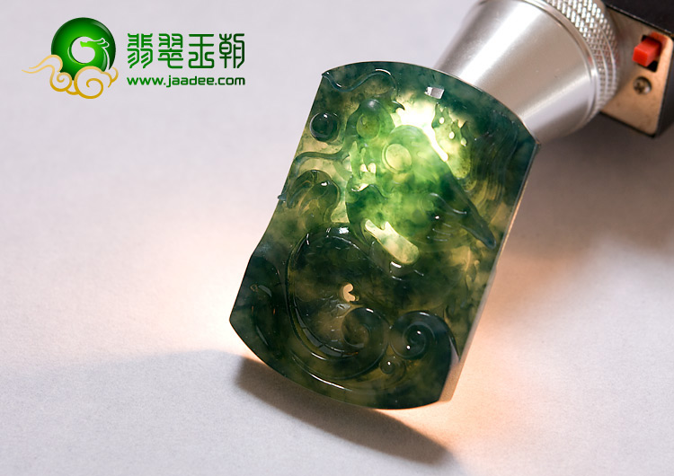 冰种油青缅甸翡翠A货龙牌挂件