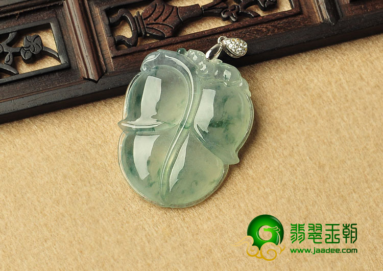 冰种飘花缅甸翡翠A货叶子挂件