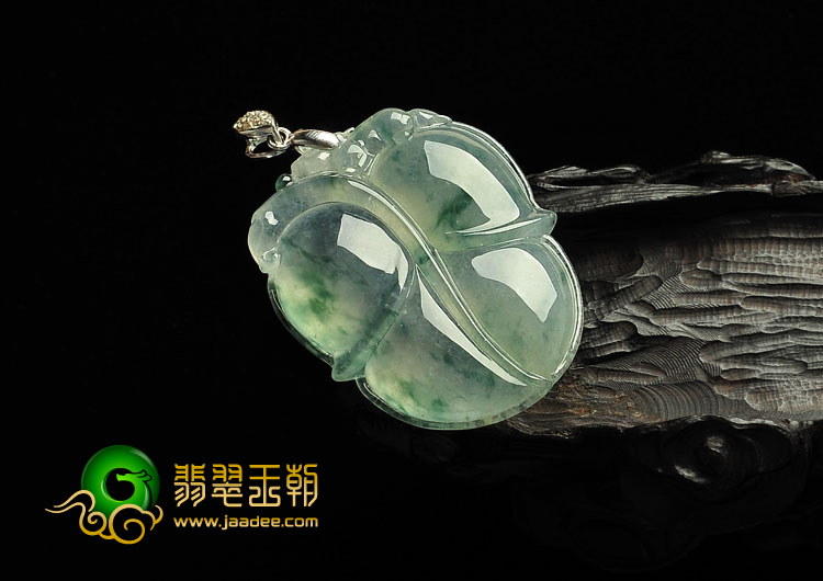 冰种飘花缅甸翡翠A货叶子挂件