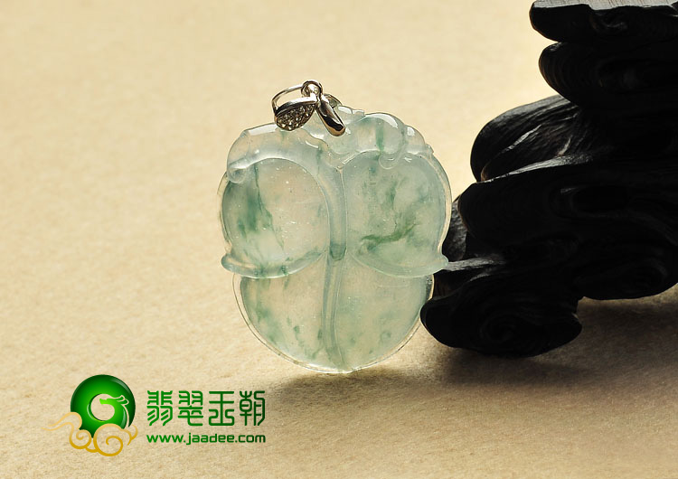 冰种飘花缅甸翡翠A货叶子挂件
