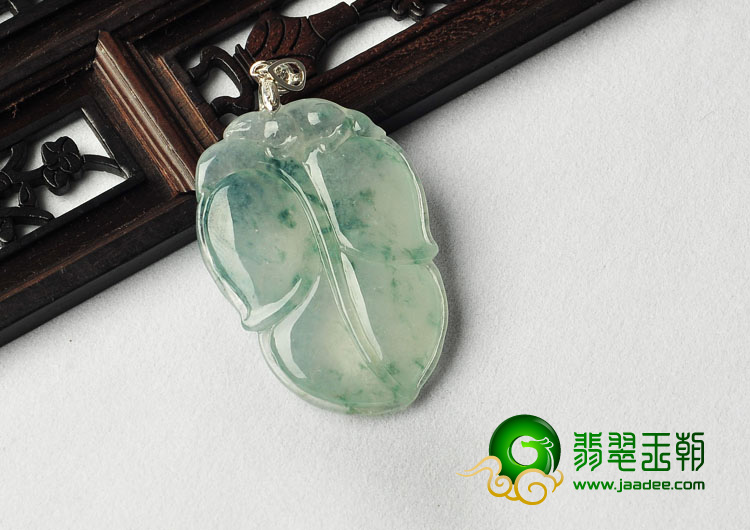 冰种飘花缅甸翡翠A货叶子挂件