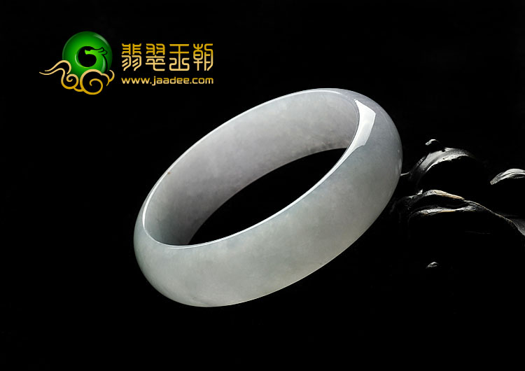 糯冰种淡春带彩缅甸翡翠A货手镯（58.2mm）