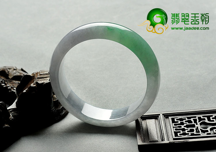 冰种翠色缅甸翡翠A货手镯（59.7mm）